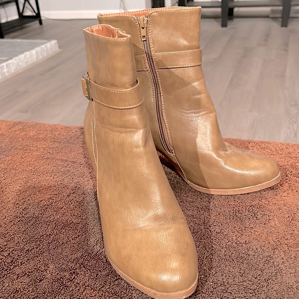 Journey Collection Sequoia Boot Womens size 12